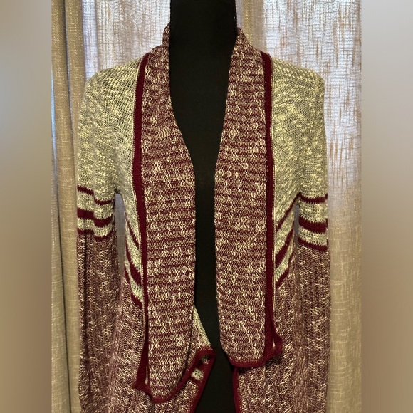 Closet Space Burgundy & Gray Cardigan Size S - Picture 2 of 12